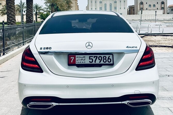 Private Transfer from Abu Dhabi Airport to Abu Dhabi City - A calm first ride into Abu Dhabi