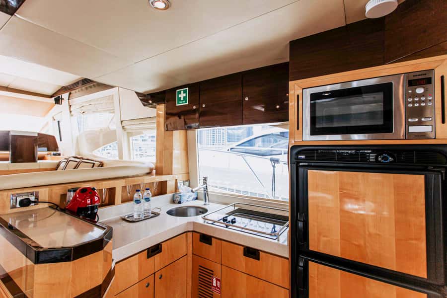 Private Yacht Dubai: 56ft - A yacht route built around Dubai’s best views