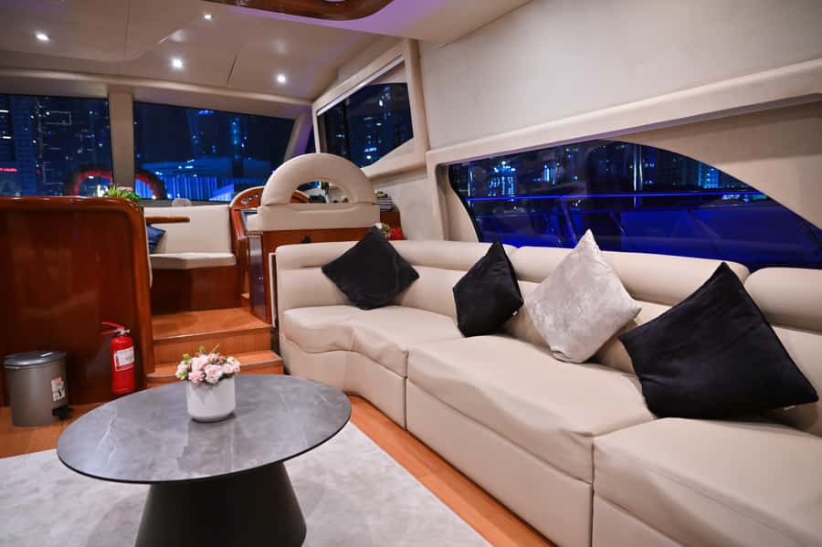 Romantic Dinner on Private Yacht - What dinner includes