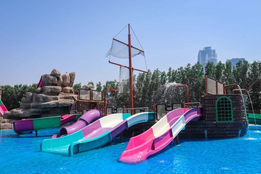 Sharjah: Pearls Kingdom Water Park Entry Ticket - Wave pool time and a place to slow down