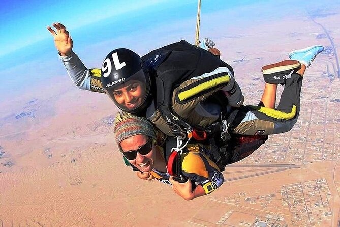 Tandem Skydive experience in Dubai - The aircraft ride and the moment of exit