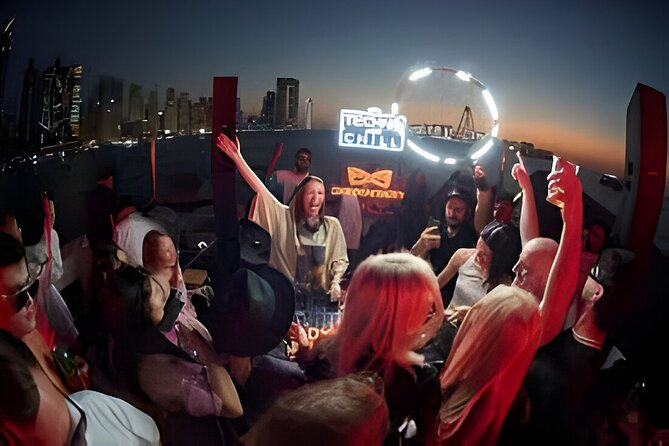 Tickets for the DXB Boat Party at Sunset in Dubai - How the five-hour evening unfolds