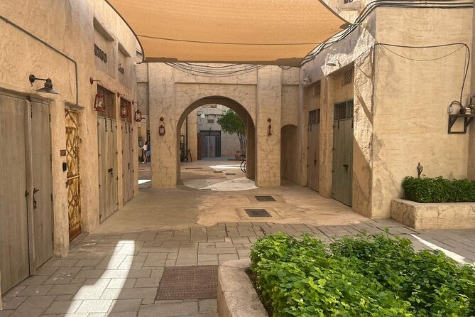Visit Old Dubai History, Culture, Neighborhood Walking Tour - Al Bastakiya and the story of the UAE