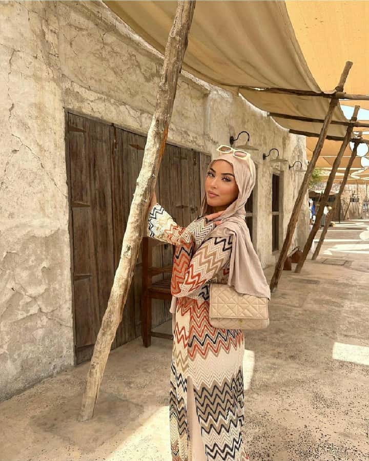 Walking Tour in Old Dubai.with Local Friend - The abra ride across Dubai Creek