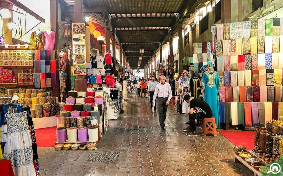Walking Tour in Old Dubai.with Local Friend - The final stop and the pace of the morning
