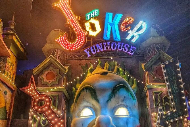 Warner Bros. World Abu Dhabi with Options - Live shows and character photographs