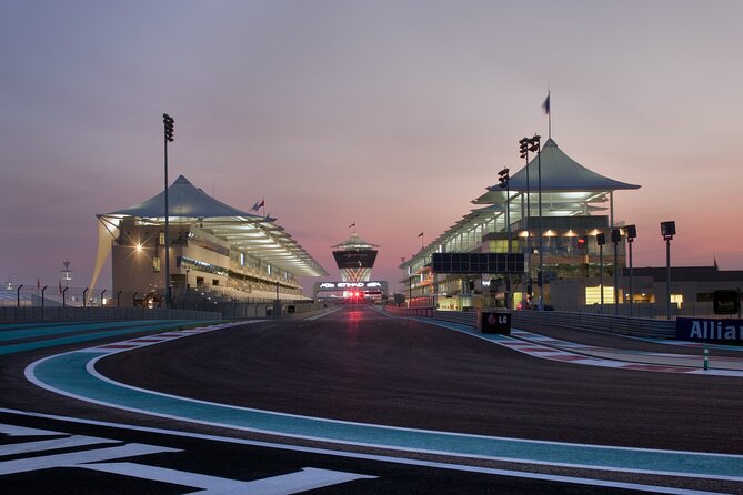 Yas Marina Circuit Tour - Timing, footwear, and group comfort